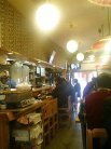 混みあう店内