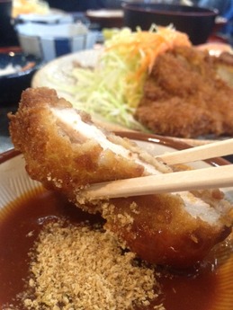 大富士 ロースカツ定食 1050円