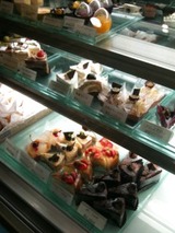 アルザス 店内ケーキ