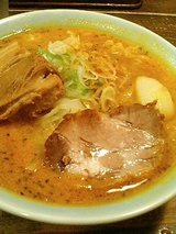 寶龍 バカ豚スープカレーラーメン(990円)