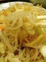 中華料理 九龍 焼ビーフン(650円)