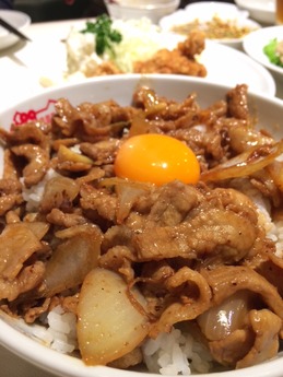 紅宝石 肉飯