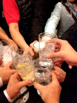 津駅前横丁倶楽部 乾杯