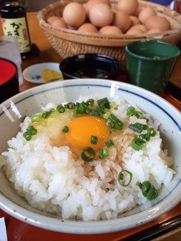 但熊 卵かけご飯大盛 460円