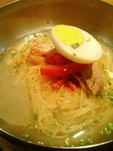冷麺(800円)