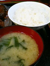 ご飯とお味噌汁