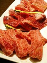 極上ミスジ(1490円)特選イチボ(1390円)特選ハラミ(1480円)