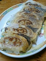 楽めん 餃子 280円
