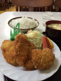 きやす食堂 魚フライ定食+クリームコロッケ 770円