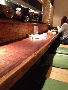 和鉄板創作居酒屋百太郎 店内