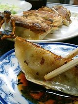 夜来香 餃子(400円)