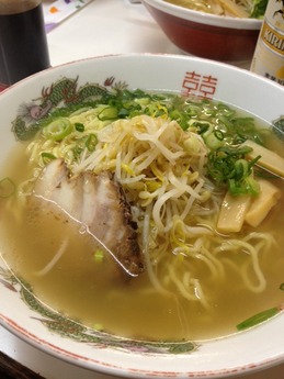 エトアール 塩ラーメン 600円