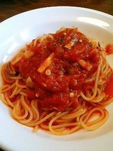 ピエーノ ディ ソーレ 本日のトマトソースパスタ