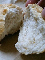 香寺ハーブ園 玉ねぎとくるみのパン207円