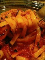 くるみ ボロネーゼの卵黄のせタリアテッレ 1200円