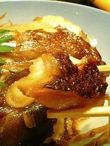 竹善 鯛あら煮(1260円)