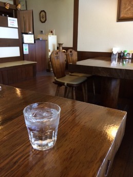 ステーキジャンプ 店内