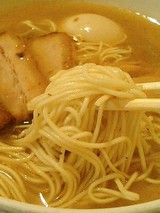 んー!細麺!ええ感じやん!