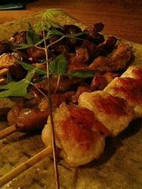 月うさぎ 地鶏の炭火串焼