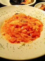 ニョッキ モッツァレラとバジルのトマトスパゲティ
