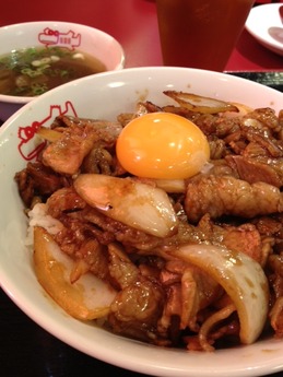 紅宝石ランチ 肉飯