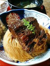 翼果楼 焼鯖そうめん(840円)