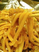 わいわい ホルモンうどん 700円