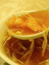 ふかひれスープ(600円)