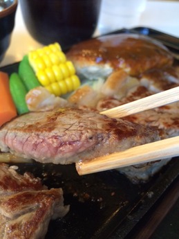 みみてい ステーキ&ハンバーグランチ 1980円 (2)