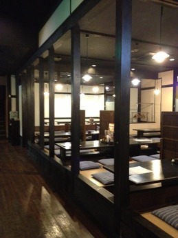 博多一番どり 神水店 店内