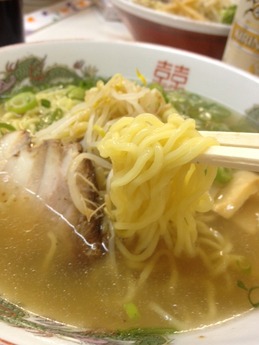 エトアール 塩ラーメン 600円