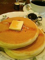 丸福珈琲店 特製ホットケーキメイプルシロップ(540円)