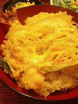 天とじ丼(750円)