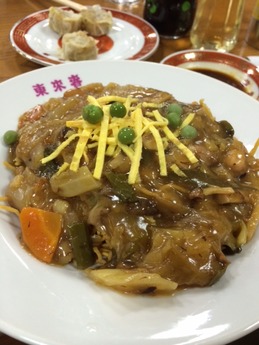 東来春 焼そば