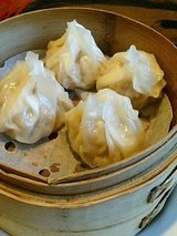 廣東餃子房 特製しゅうまい(284円)