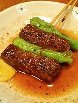 博多どんたく 上カルビ串焼き(450円)