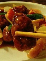 龍の髭 酢豚 特製赤ワイン風味830円