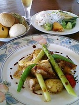 丘の上のビアレストラン 但馬鶏のグリル1380円