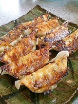 ローダン 焼餃子(280円)