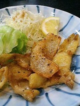 てつや かしわ皮黒コショウ炒め680円