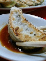 明珍 餃子 300円