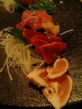 播州地鶏のお刺身ちょっとづつ盛合せ(800円)