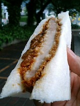 マジックパン 灘店 カツカレーハーフ(180円)