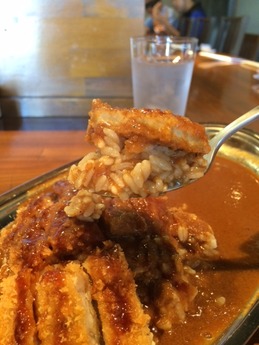 たかや カツカレー大盛 900円 (2)