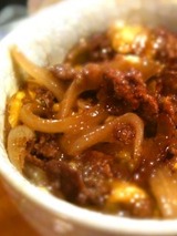 今里焼そば 牛とじ丼 470円