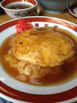 東来春 天津飯 850円