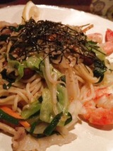 テン 海老と野菜のタイ風塩焼きそば 880円