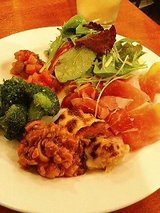 バルキーニョ 前菜盛合せ(900円)