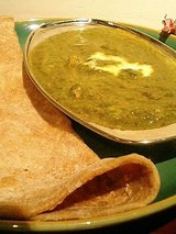 ほうれん草とチキンのカレー+チャパティ