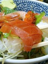 市場食堂駅前 海鮮丼(480円)2